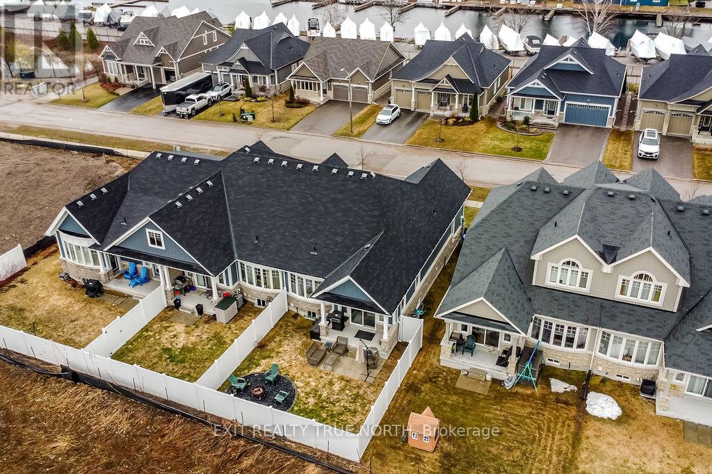 Property at 592 BAYPORT BOULEVARD image 3