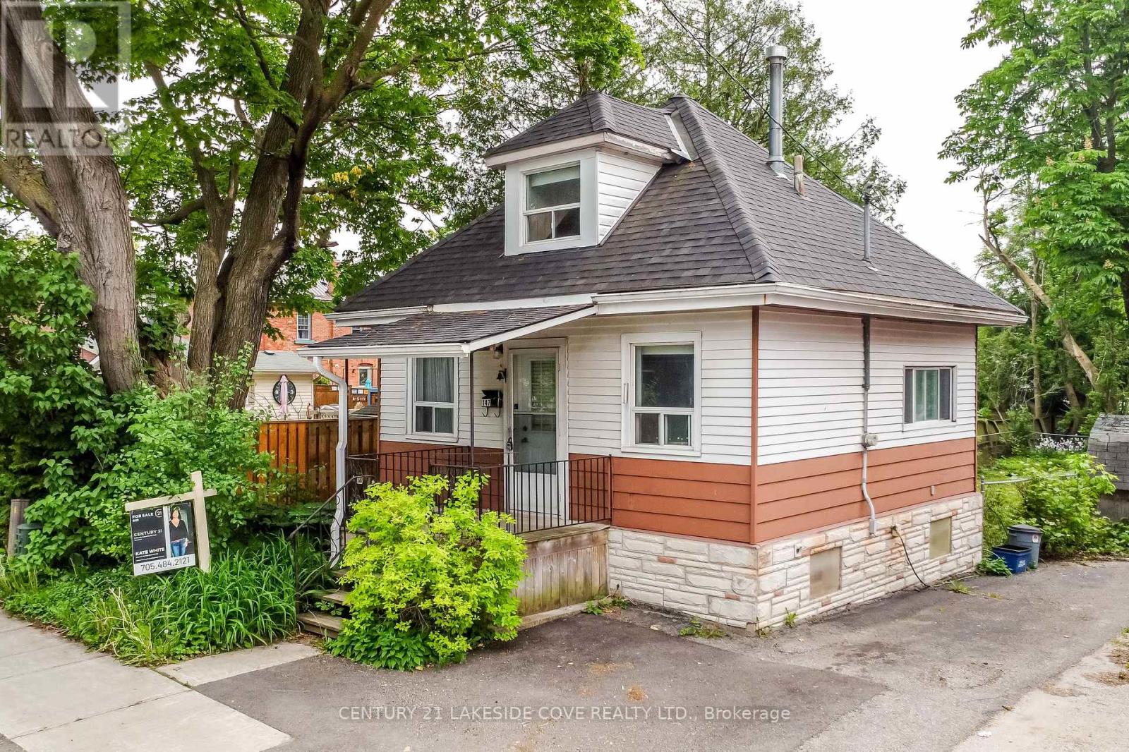 147 Dufferin Street, Orillia, Ontario  L3V 5T1 - Photo 2 - S12172960