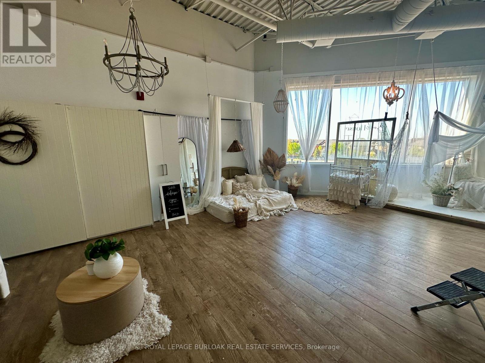 204 - 4265 Thomas Alton Boulevard, Burlington, Ontario  L7M 0Z4 - Photo 11 - W12082155