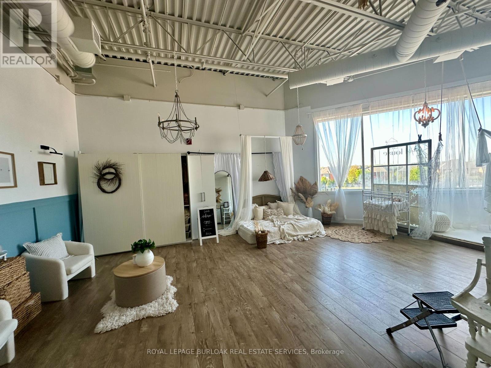 204 - 4265 Thomas Alton Boulevard, Burlington, Ontario  L7M 0Z4 - Photo 8 - W12082155