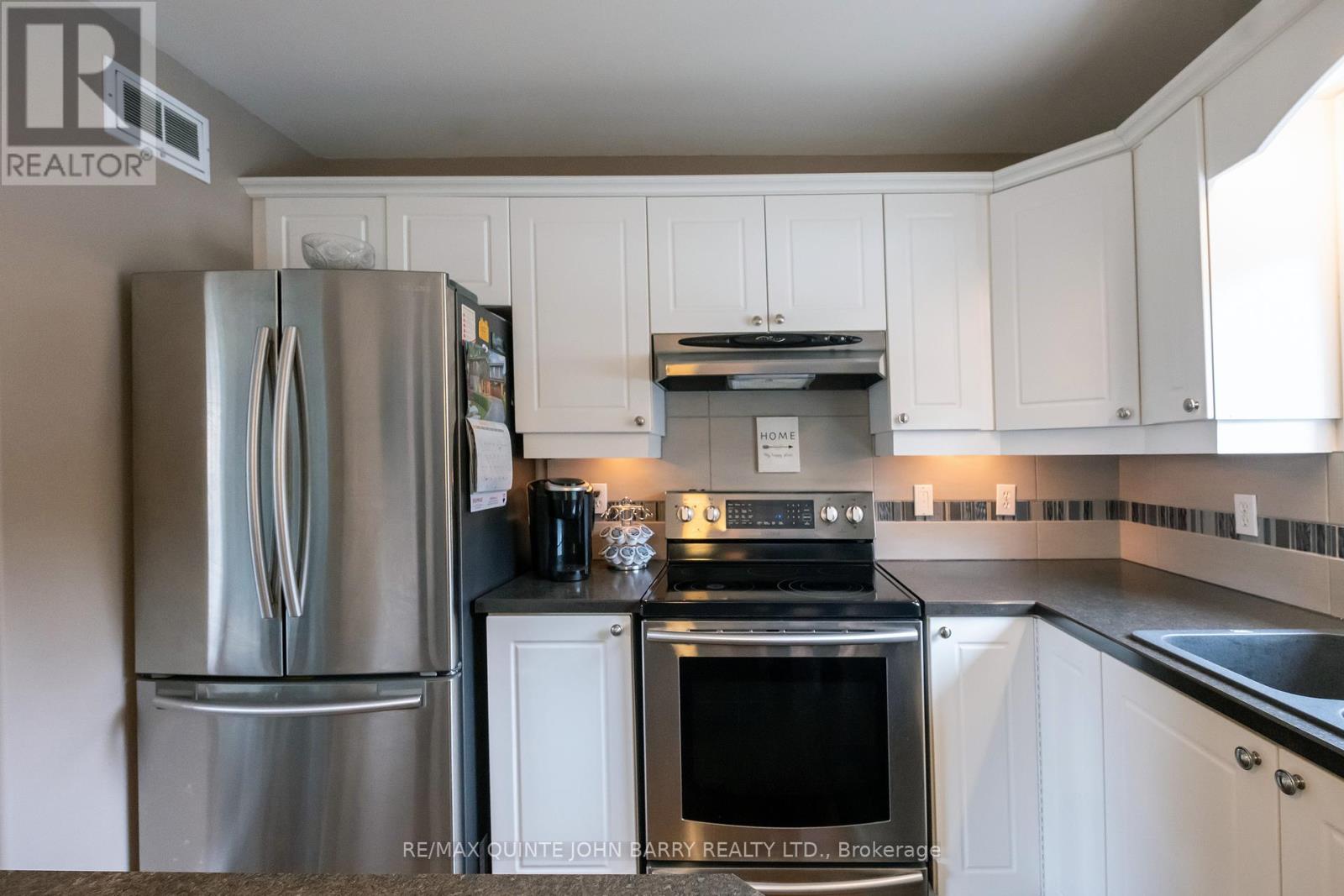 77 Fitzgerald Road, Quinte West, Ontario  K8V 0B1 - Photo 10 - X12026197
