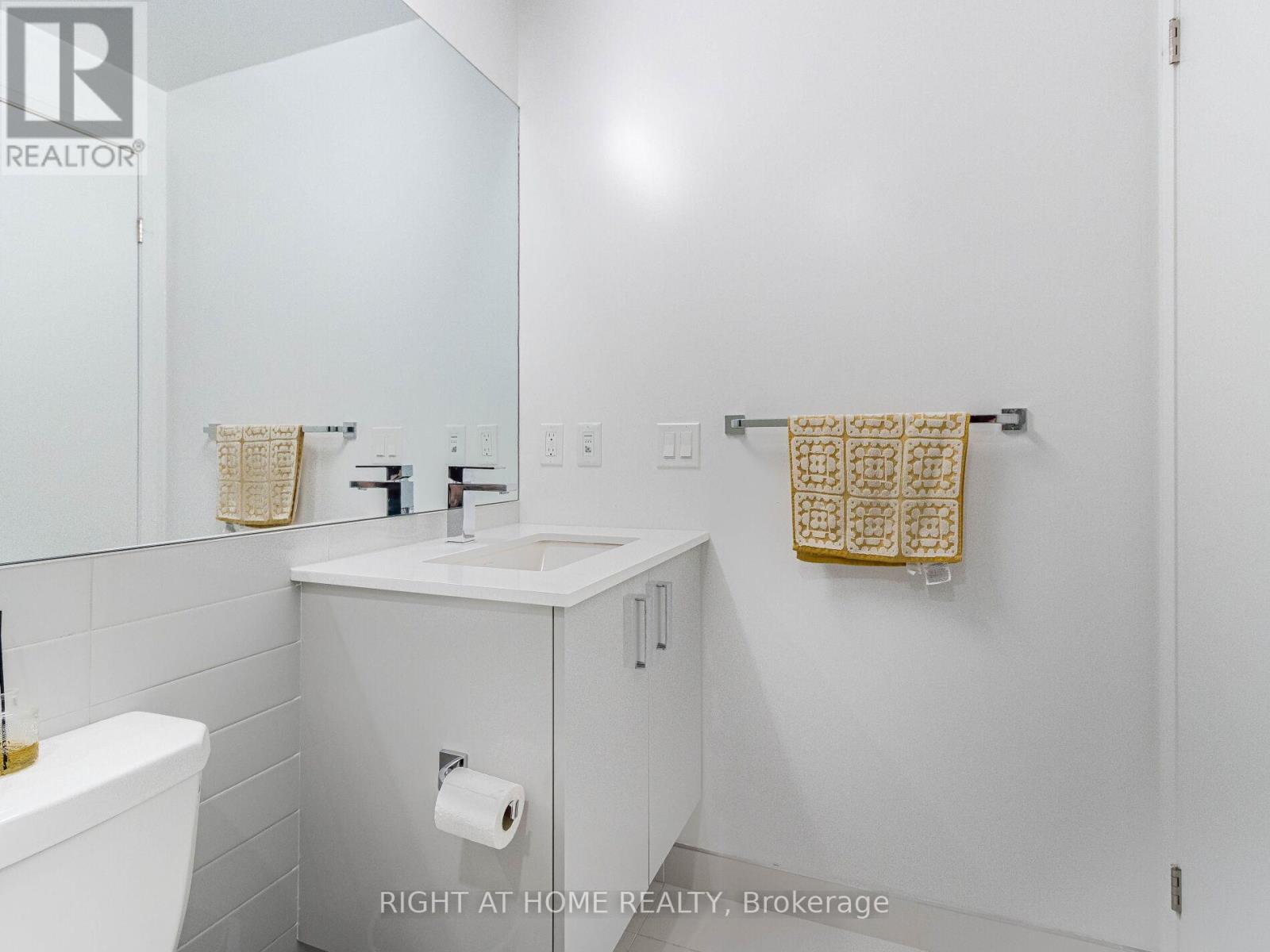 732 - 26 Gibbs Road, Toronto, Ontario  M9B 0E3 - Photo 36 - W12172741