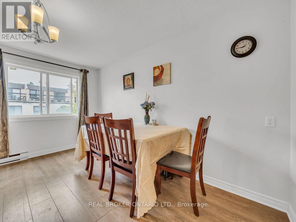 128 - 1050 Falgarwood Drive, Oakville, Ontario  L6H 2P3 - Photo 12 - W12172752