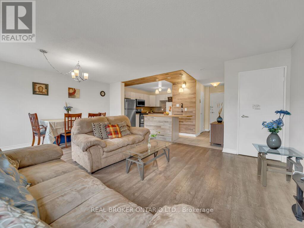128 - 1050 Falgarwood Drive, Oakville, Ontario  L6H 2P3 - Photo 16 - W12172752