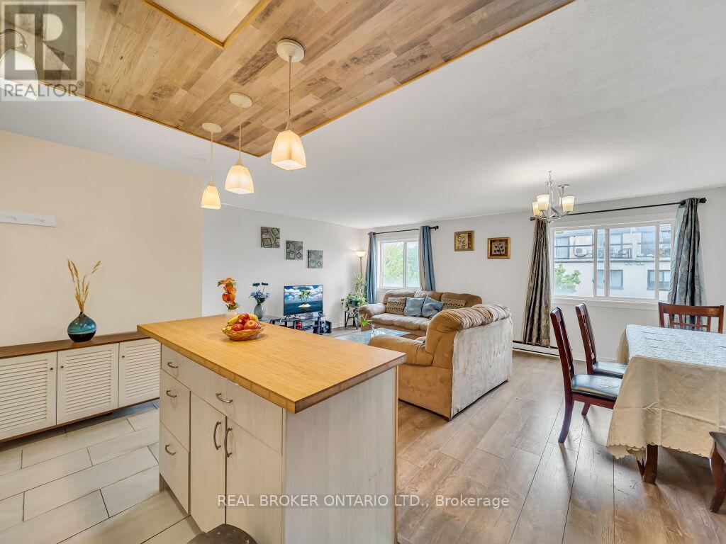 128 - 1050 Falgarwood Drive, Oakville, Ontario  L6H 2P3 - Photo 9 - W12172752