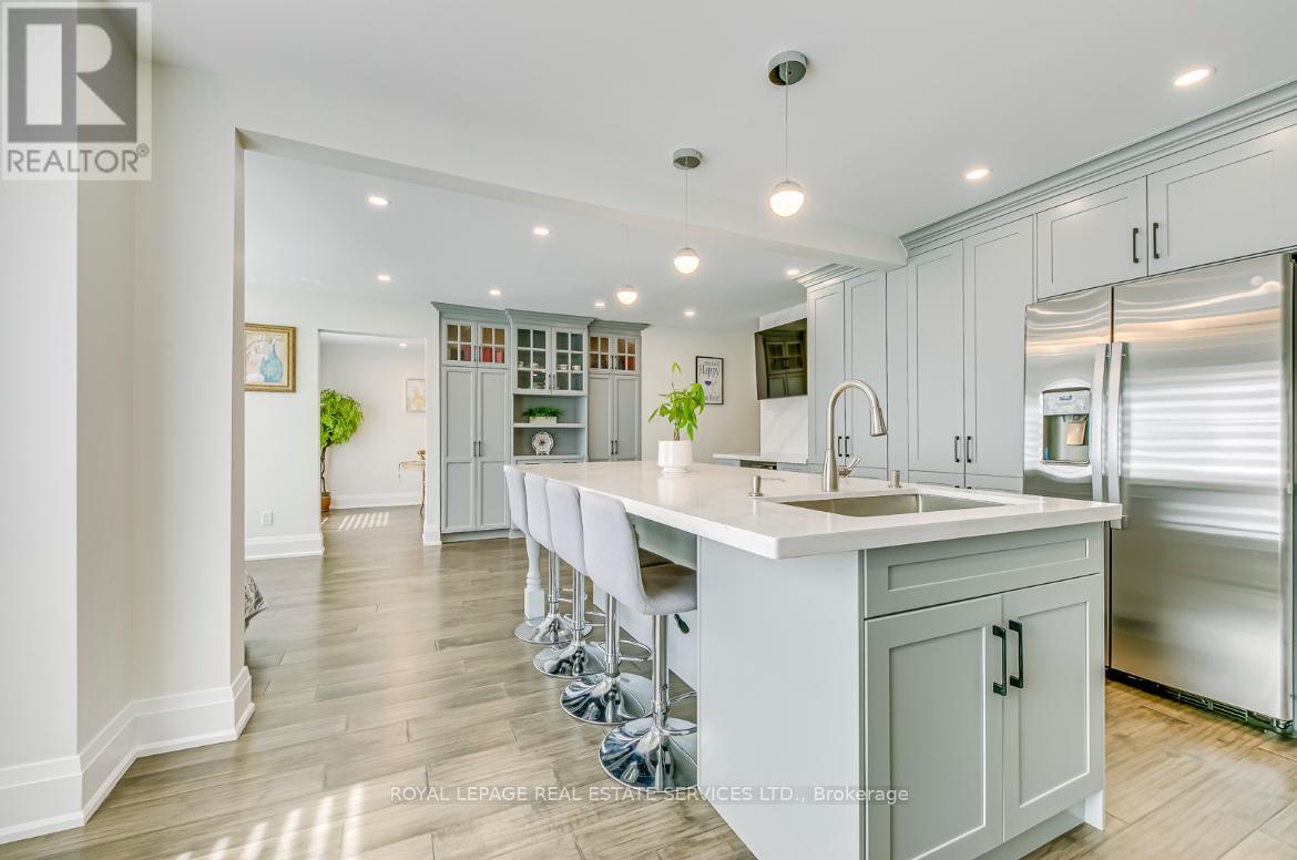 1097 Grandeur Crescent, Oakville, Ontario  L6H 4B4 - Photo 12 - W12172842