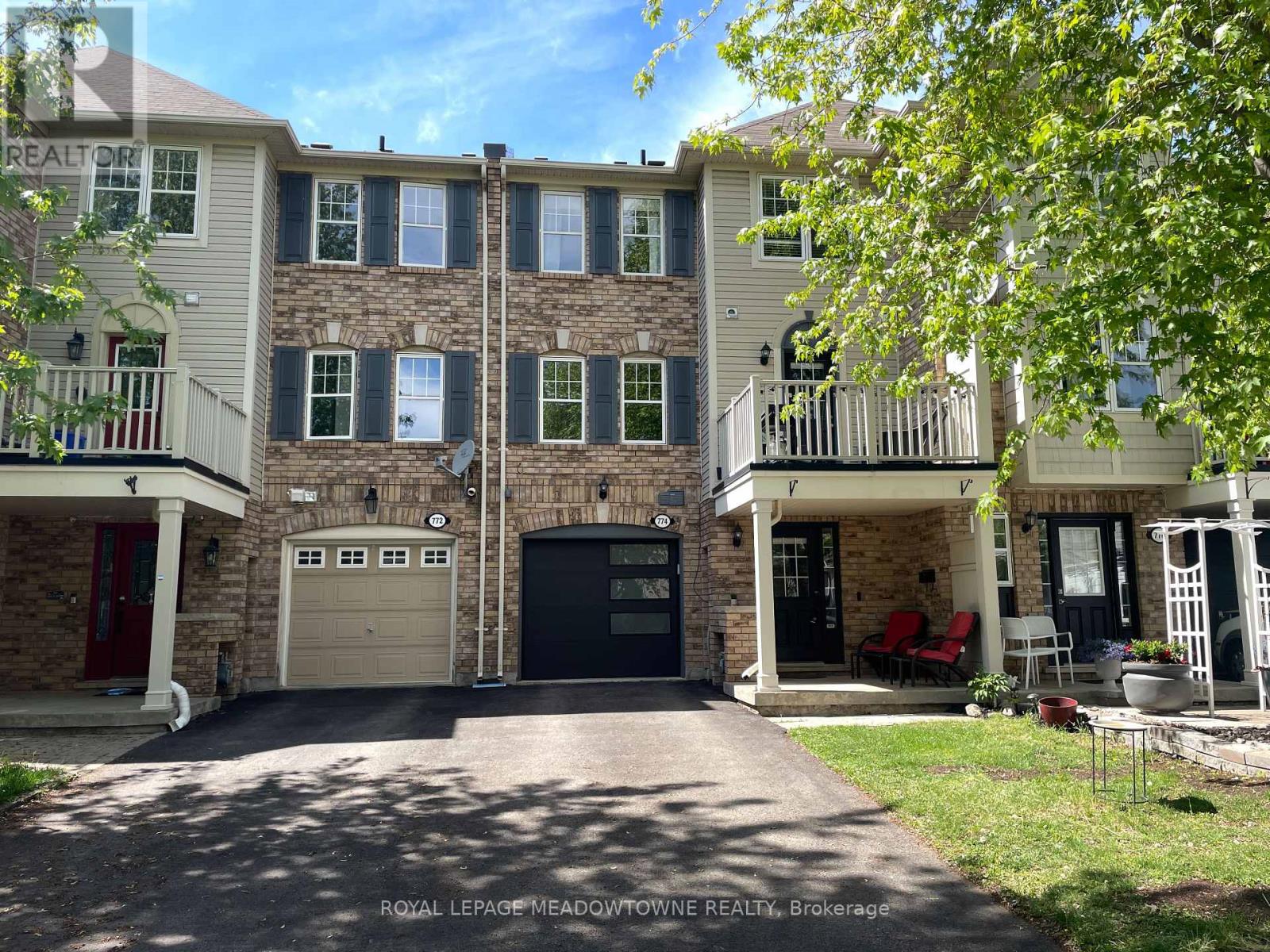 774 Shortreed Crescent, Milton (Co Coates), Ontario  L9T 0E8 - Photo 2 - W12172854