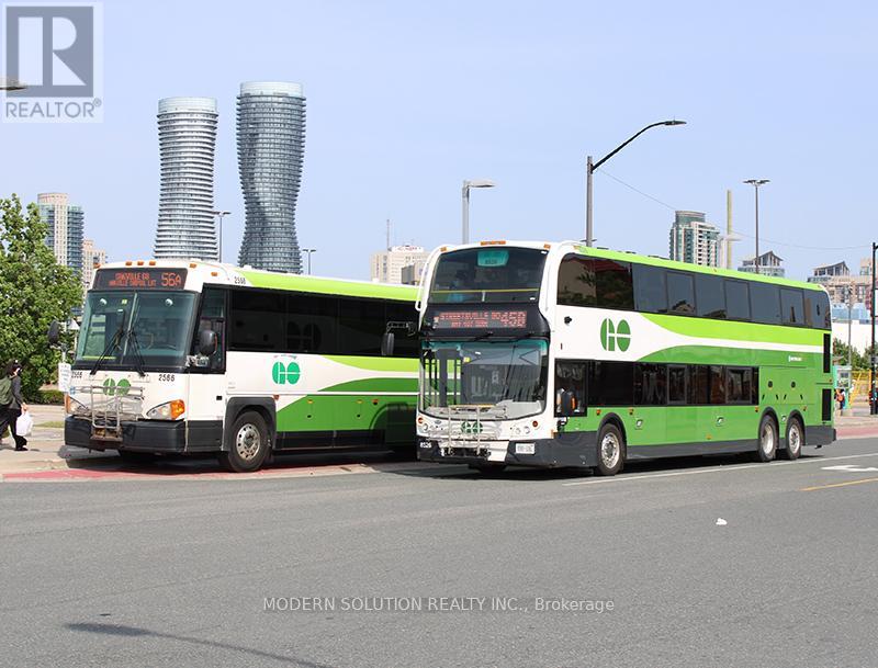 1003 - 3900 Confederation Parkway, Mississauga (City Centre), Ontario  L5B 0M3 - Photo 42 - W12172908