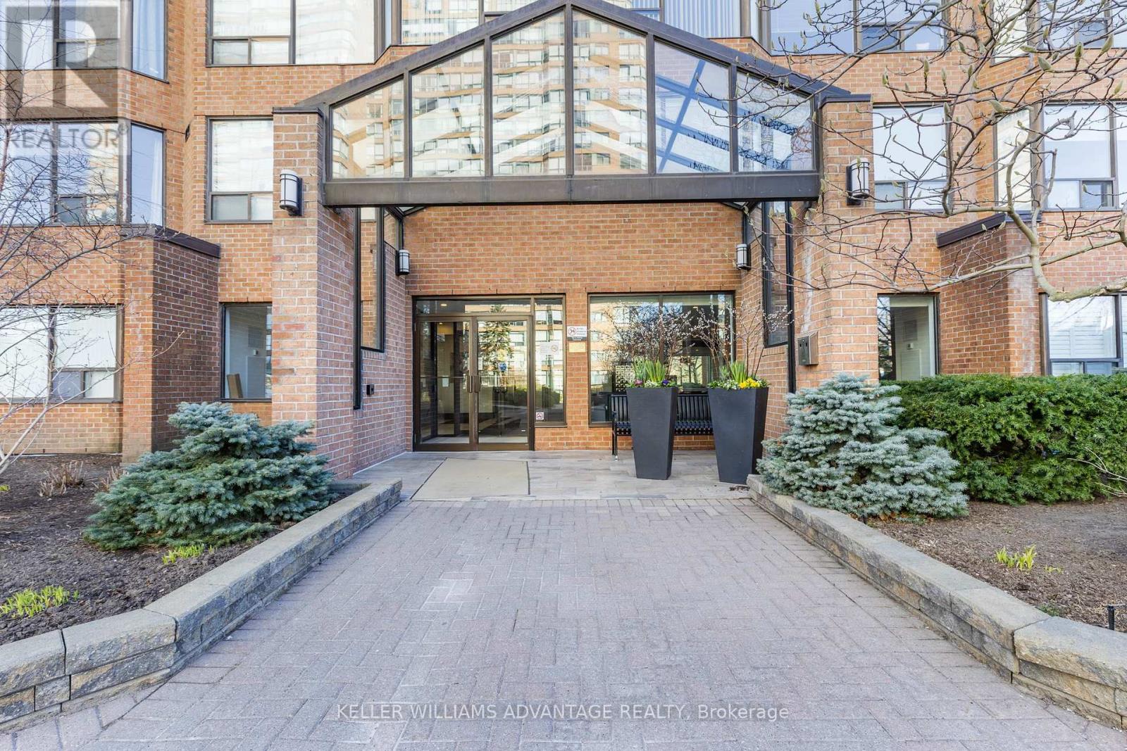 208 - 1270 Maple Crossing Boulevard, Burlington (Brant), Ontario  L7S 2J3 - Photo 21 - W12172929