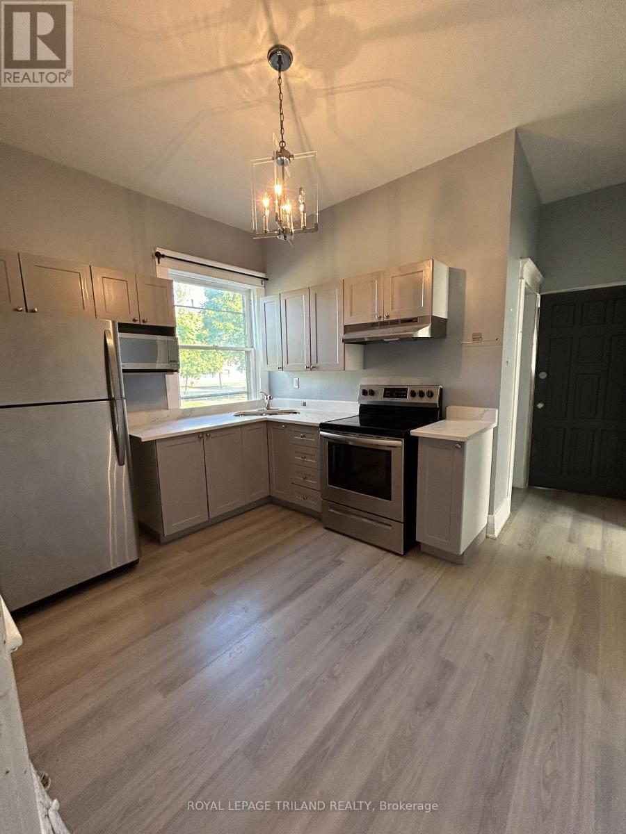 633 Hamilton Road, London East, Ontario  N5Z 1T1 - Photo 10 - X12173031
