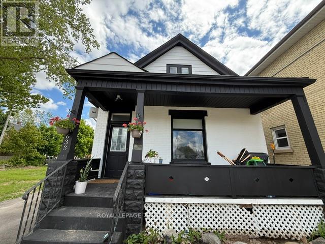 Property at 633 HAMILTON ROAD image 3