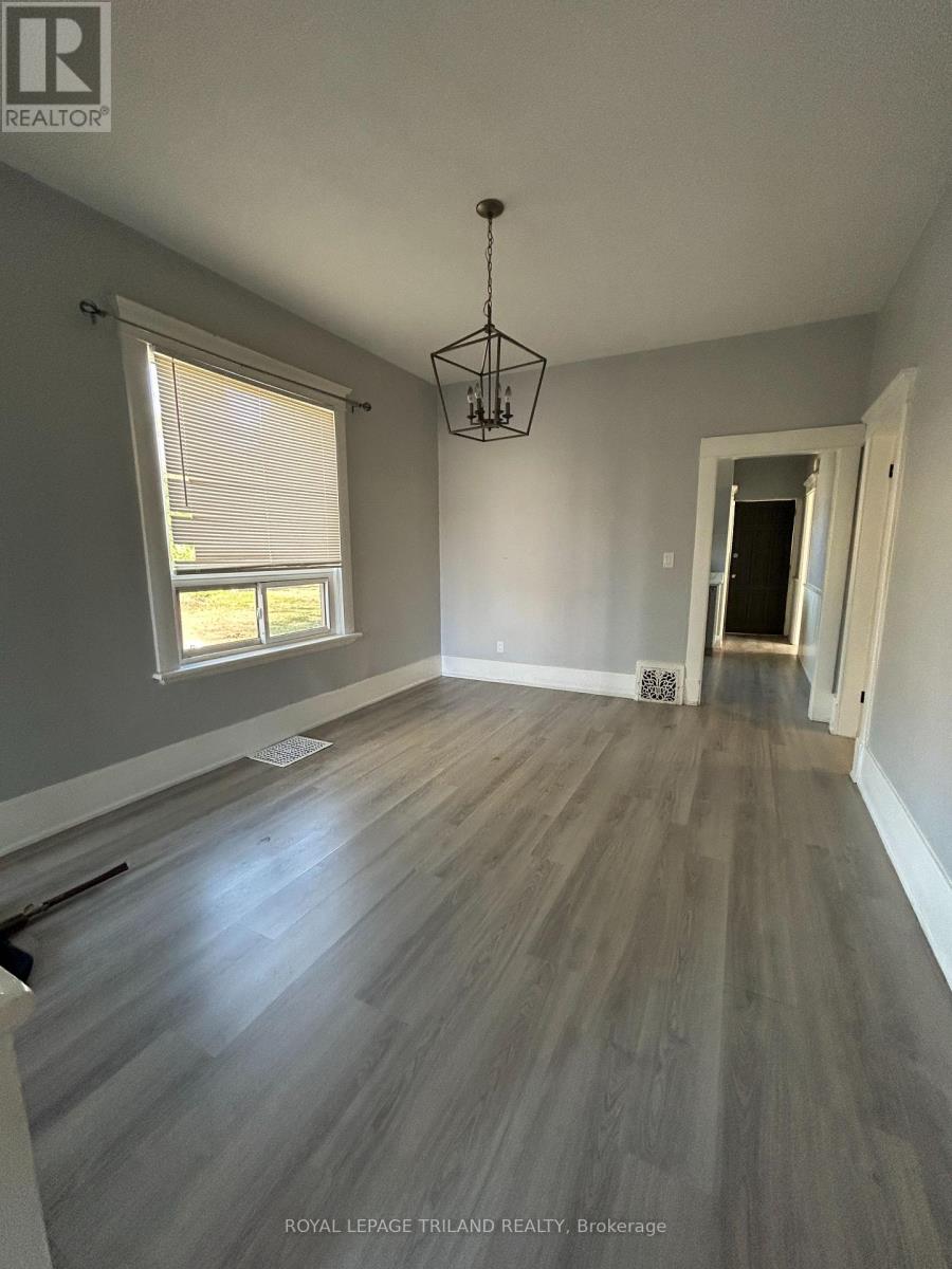 633 Hamilton Road, London East, Ontario  N5Z 1T1 - Photo 4 - X12173031