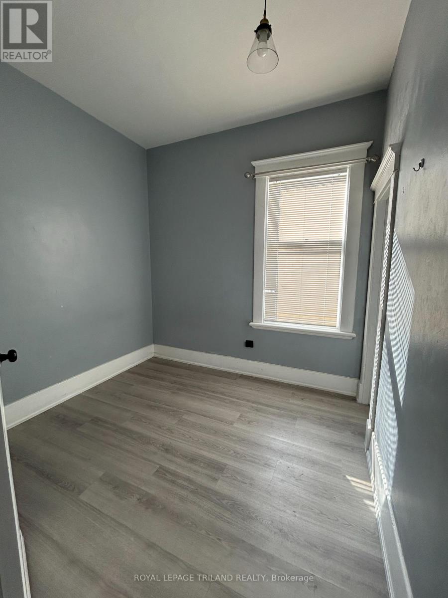633 Hamilton Road, London East, Ontario  N5Z 1T1 - Photo 9 - X12173031