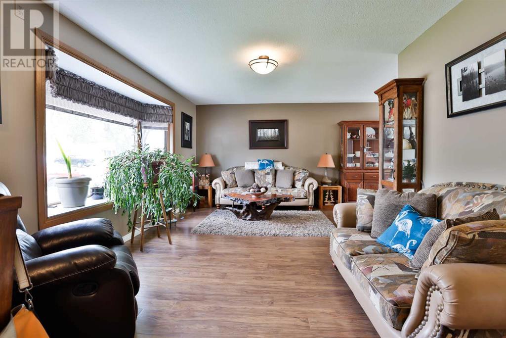 2414 20 Street N, Lethbridge, Alberta  T1H 4T8 - Photo 5 - A2220715