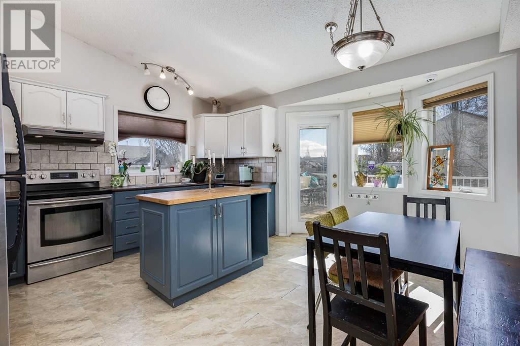 31 Willowbrook Gate Nw, Airdrie, Alberta  T4B 2J9 - Photo 6 - A2212428