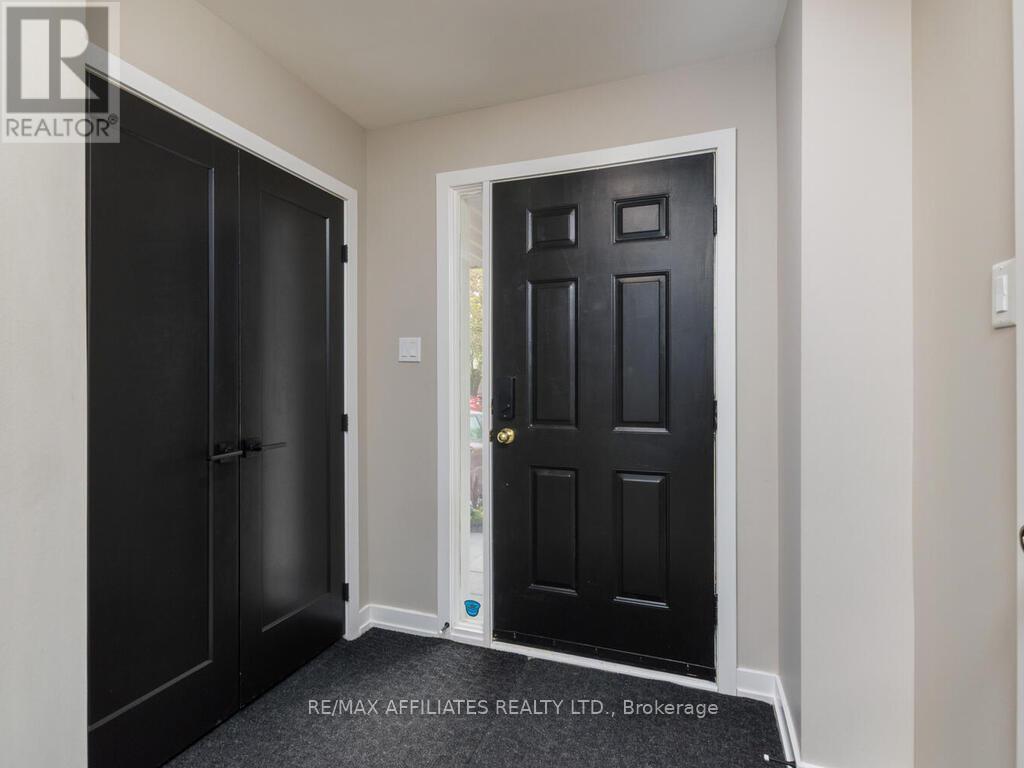 Property at 60 ROYAL OAK COURT image 3