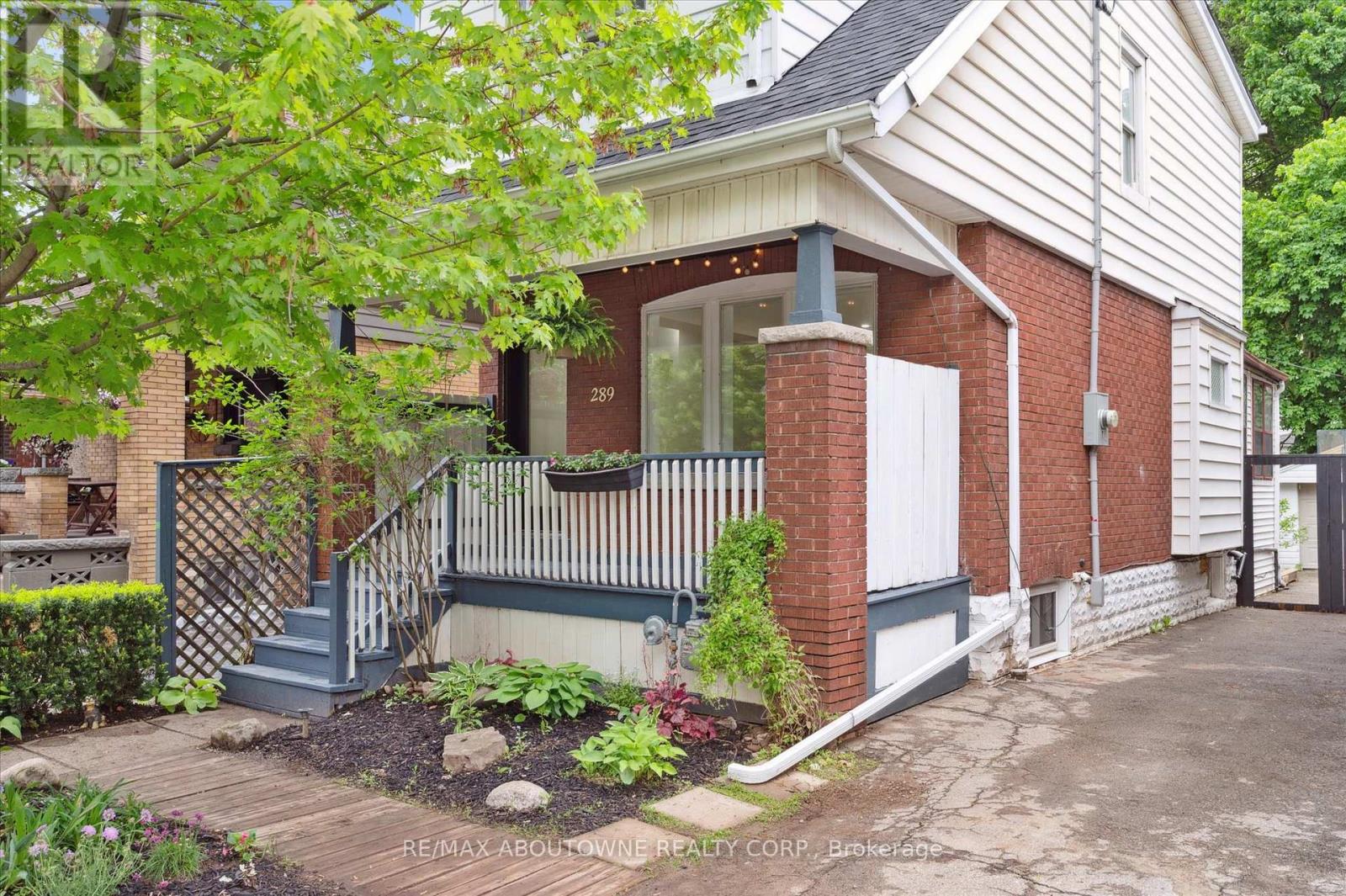 289 Houghton Avenue S, Hamilton, Ontario  L8K 2N4 - Photo 4 - X12172786