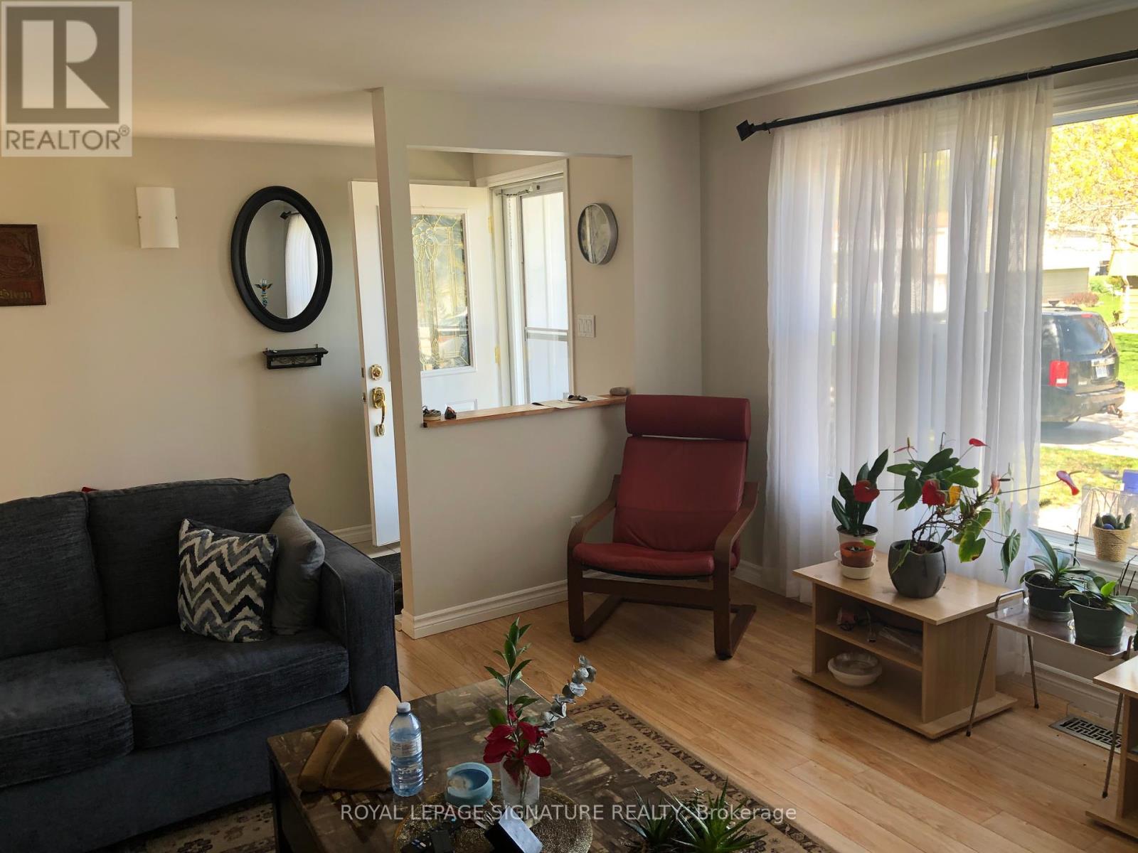 330 Wyldwood Lane, Lambton Shores, Ontario  N0M 1T0 - Photo 2 - X12172806