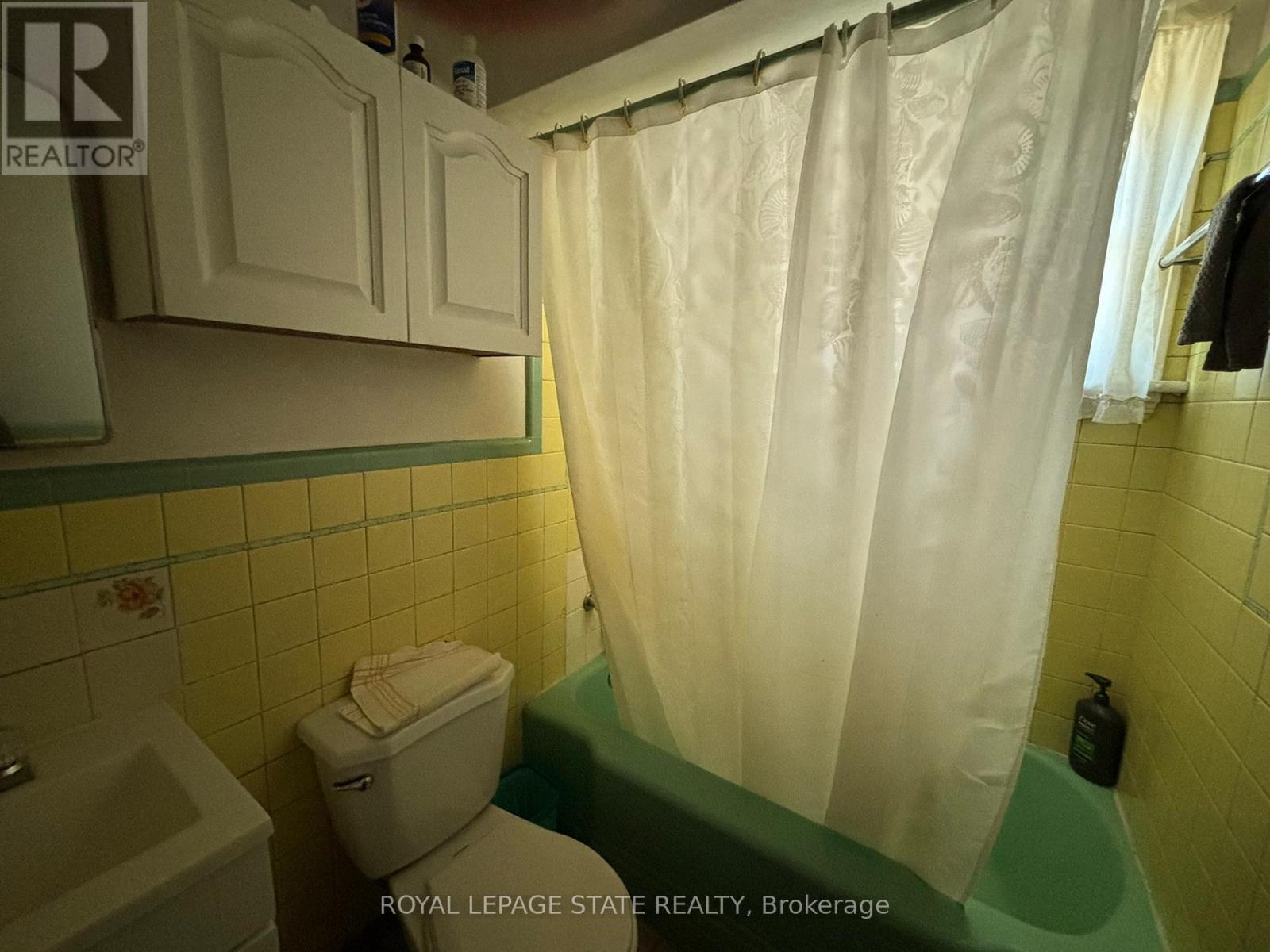 521 Mary Street, Hamilton, Ontario  L8L 4X6 - Photo 11 - X12172828
