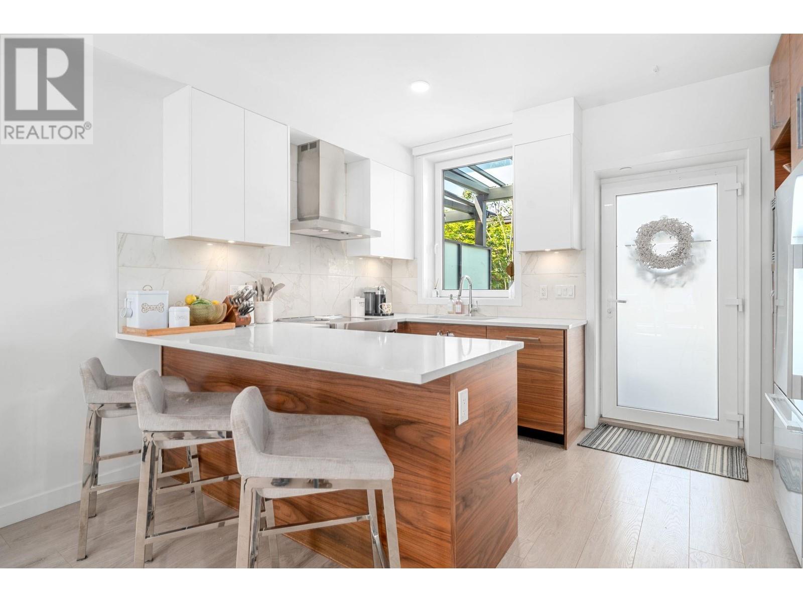 35 720 E 3rd Street, North Vancouver, British Columbia  V7L 0G7 - Photo 7 - R3006830
