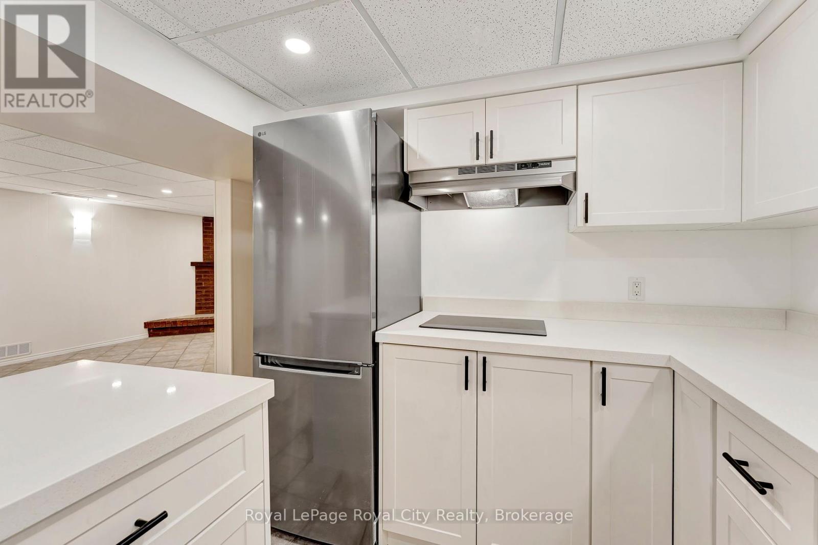 379 East 27th Street, Hamilton, Ontario  L8V 3H1 - Photo 24 - X12172974
