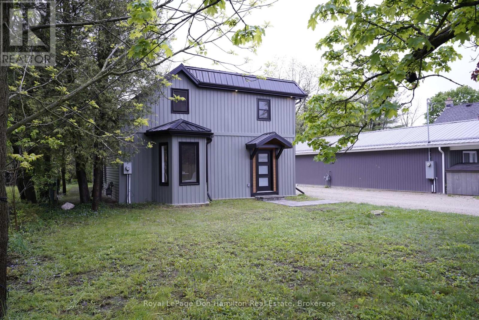 74 Victoria Street W, North Huron (Wingham), Ontario  N0G 2W0 - Photo 3 - X12172993