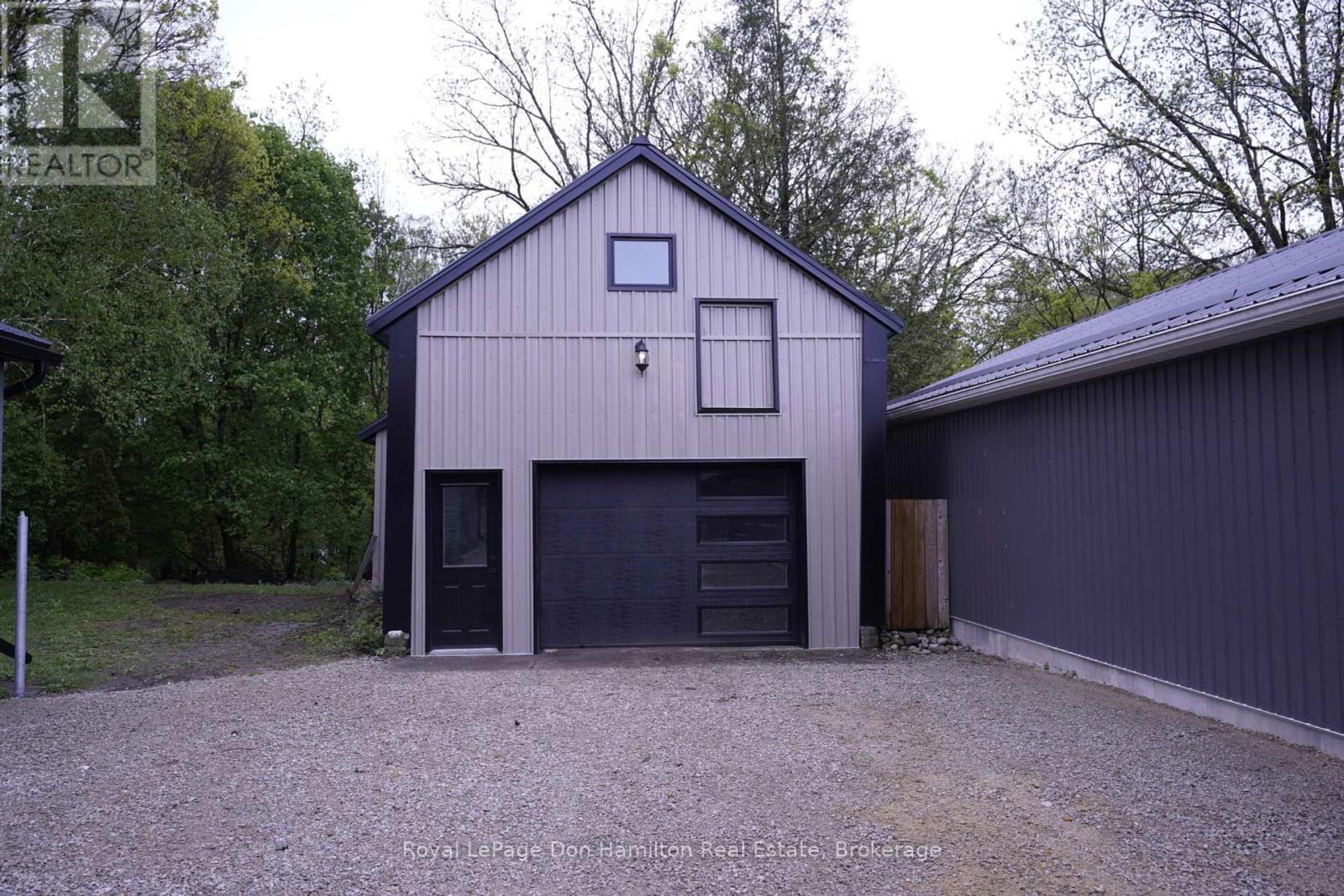74 Victoria Street W, North Huron (Wingham), Ontario  N0G 2W0 - Photo 4 - X12172993