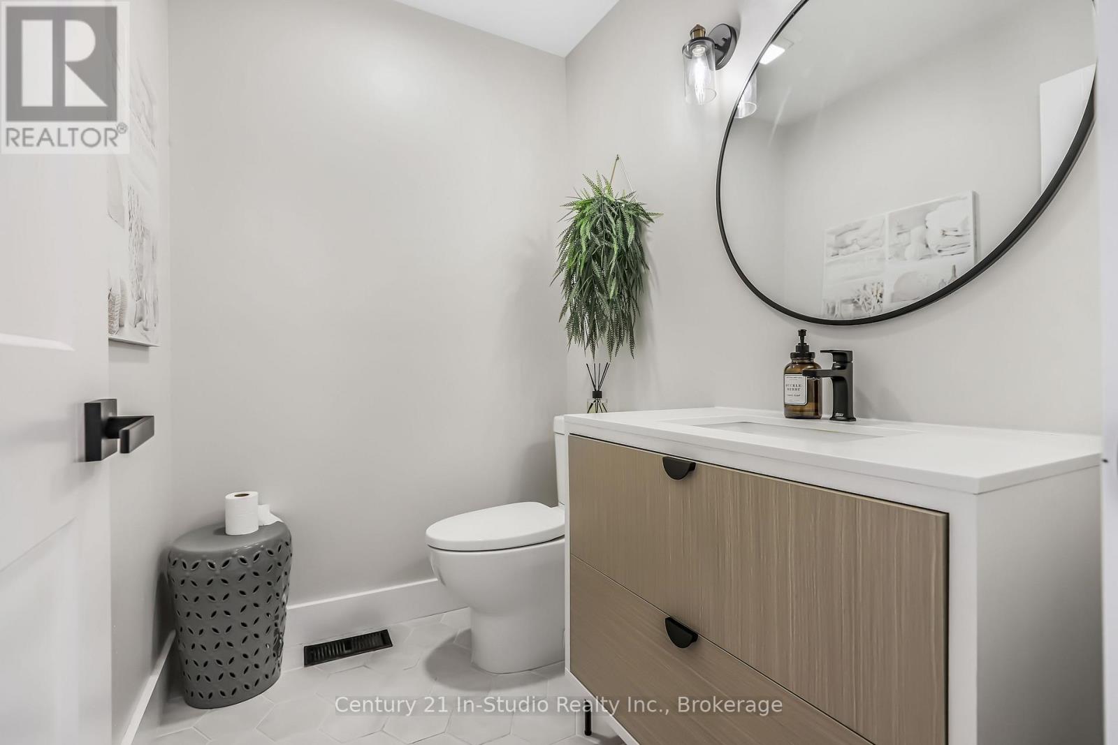 20 Smith Street, Kincardine, Ontario  N0G 2T0 - Photo 27 - X12173054