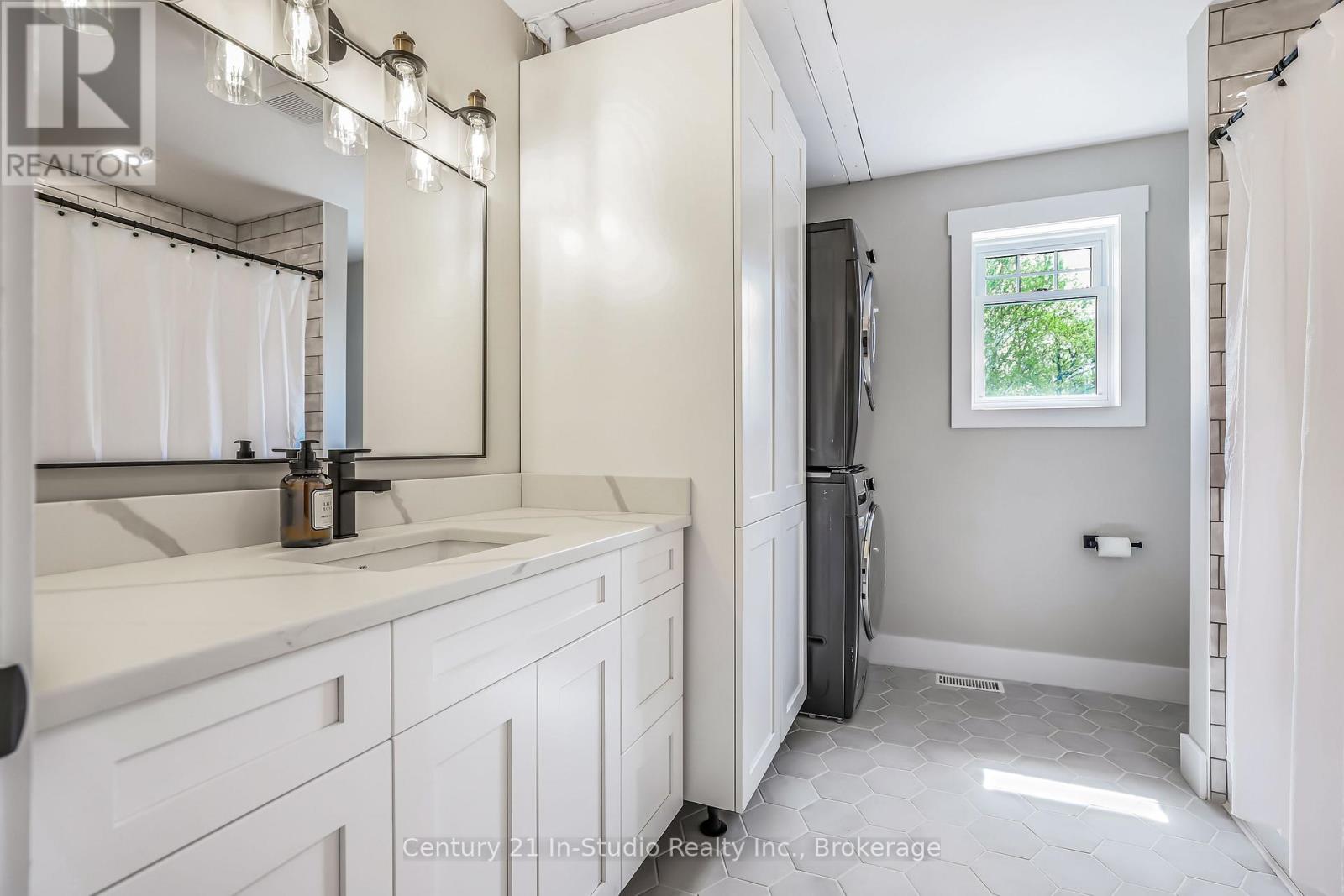 20 Smith Street, Kincardine, Ontario  N0G 2T0 - Photo 30 - X12173054