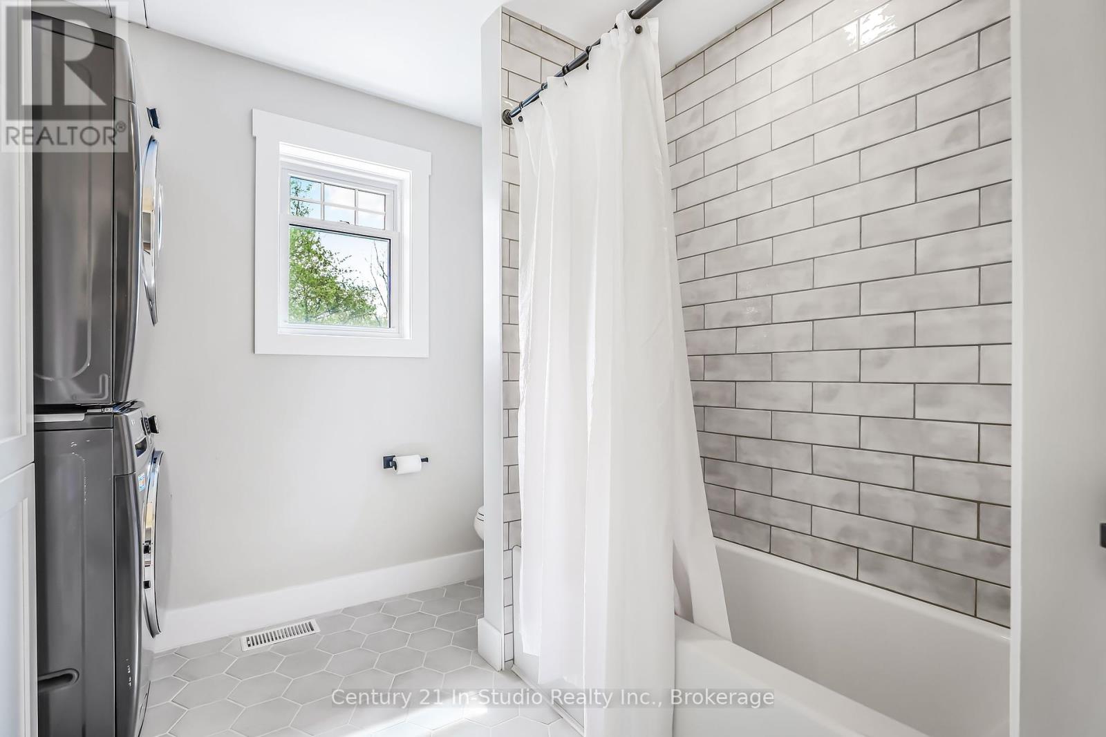 20 Smith Street, Kincardine, Ontario  N0G 2T0 - Photo 31 - X12173054