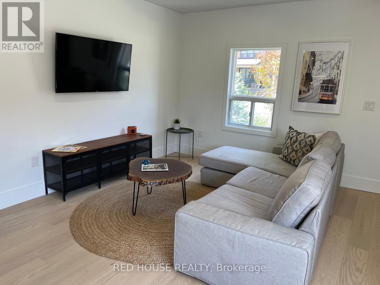 2 Hilldale Road, Toronto, Ontario  M6N 3Y2 - Photo 3 - W12140713