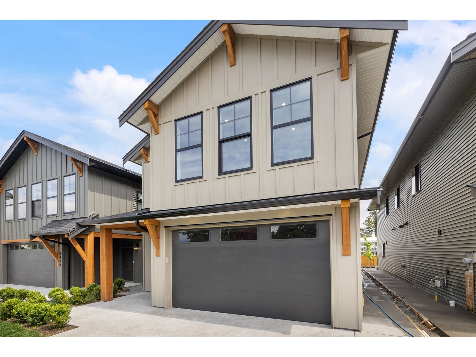 Property at 9382 MCNAUGHT ROAD image 3