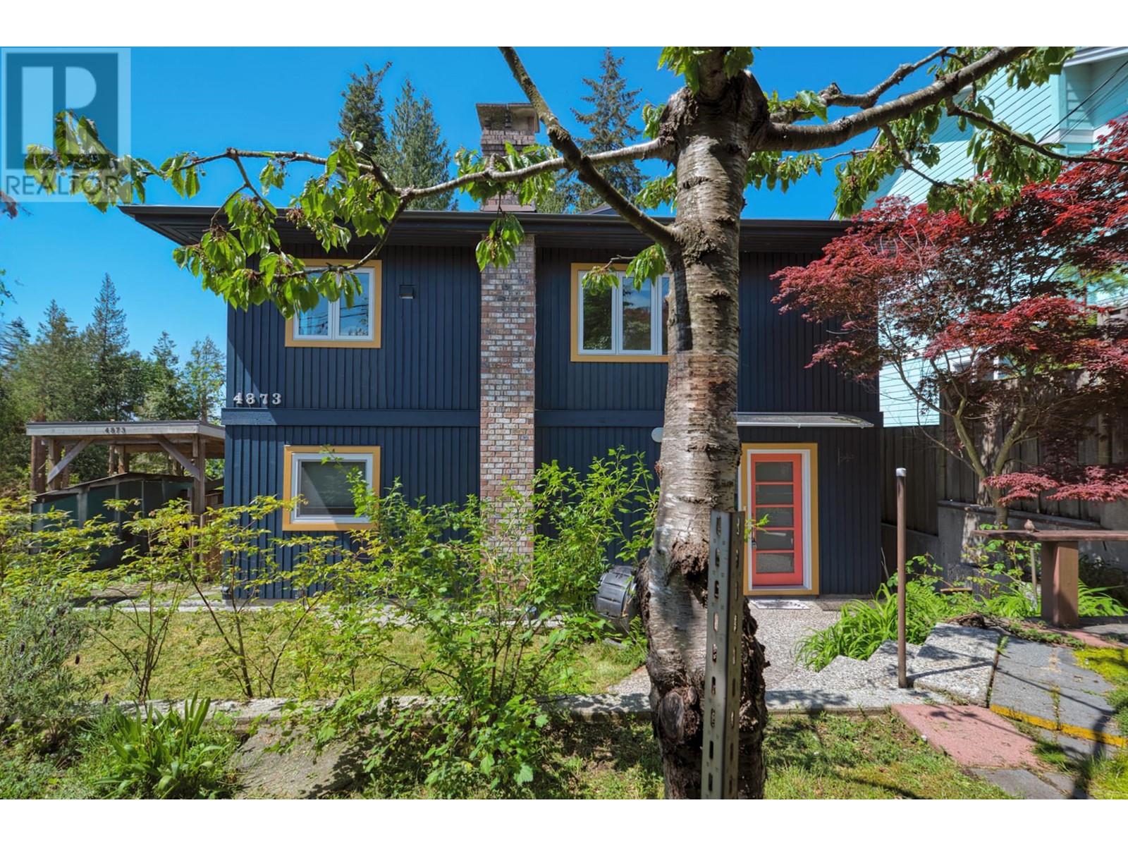 4873 Laurel Avenue, Sechelt, British Columbia  V7Z 0B5 - Photo 1 - R3006262