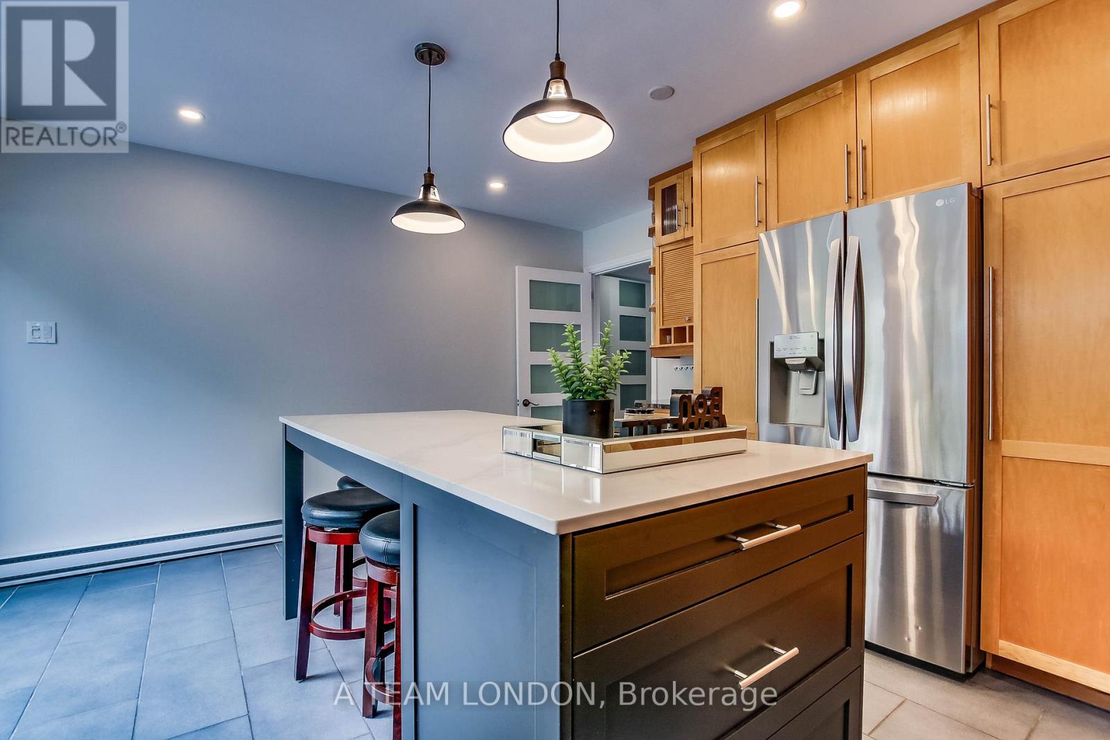 79 Yardley Wood Road, London North (North F), Ontario  N6G 2H9 - Photo 11 - X12137182