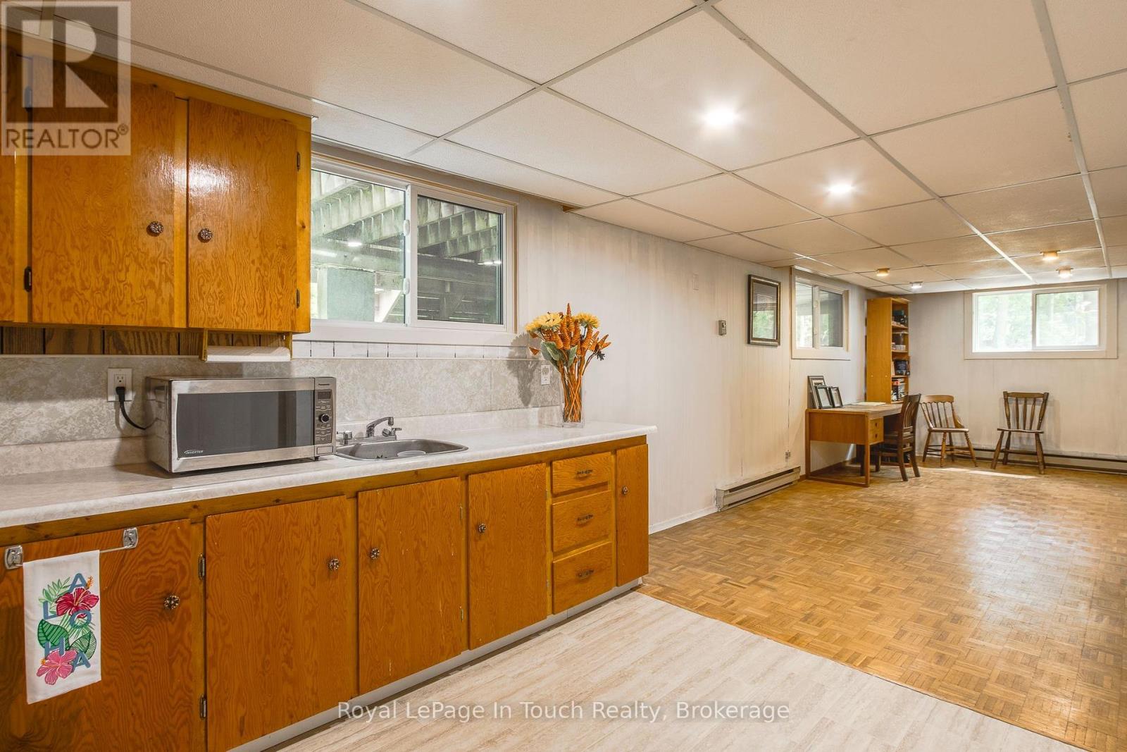 18 Fernanne Drive, Tiny, Ontario  L0L 2J0 - Photo 25 - S12170402