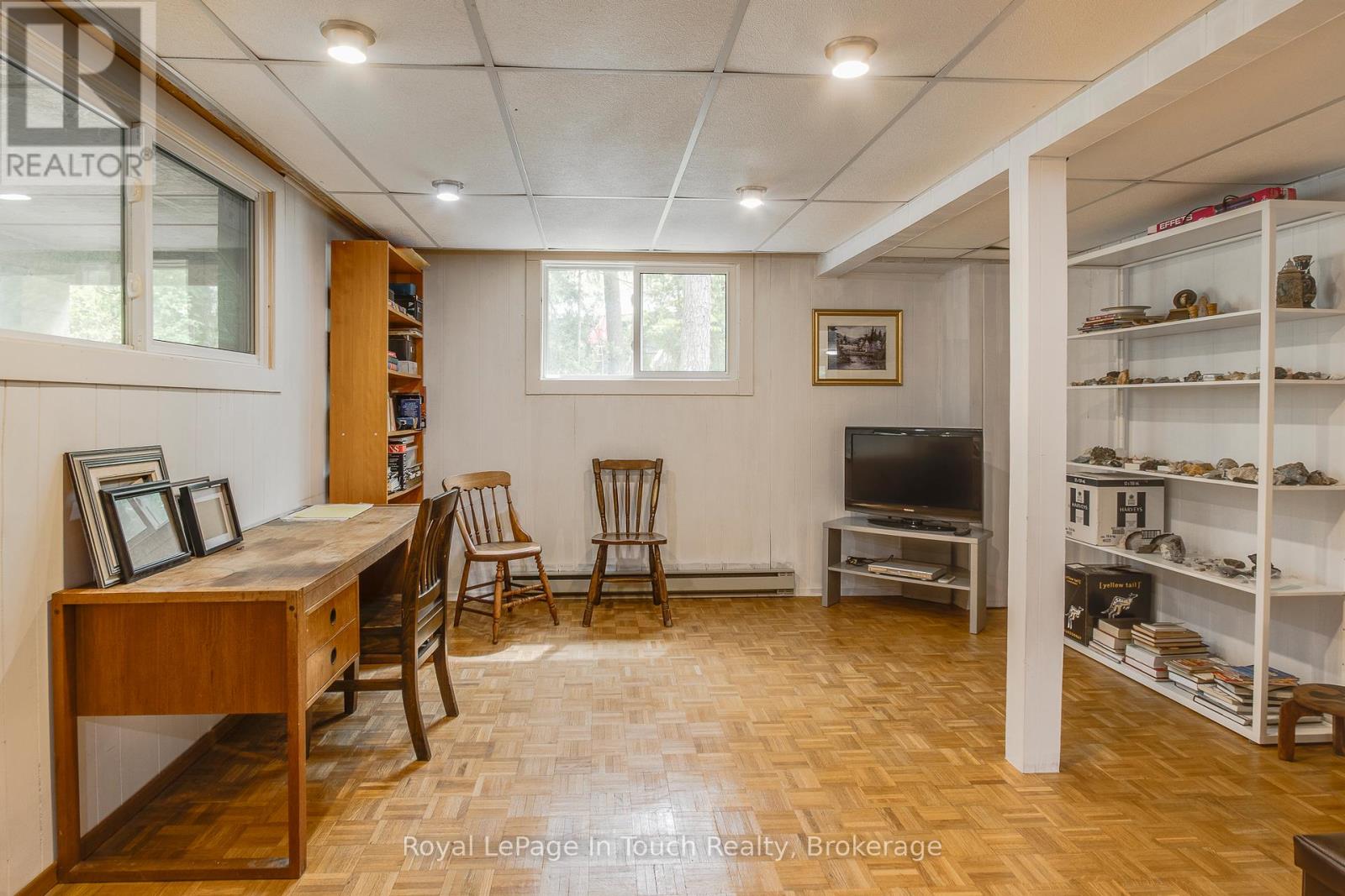 18 Fernanne Drive, Tiny, Ontario  L0L 2J0 - Photo 23 - S12170402