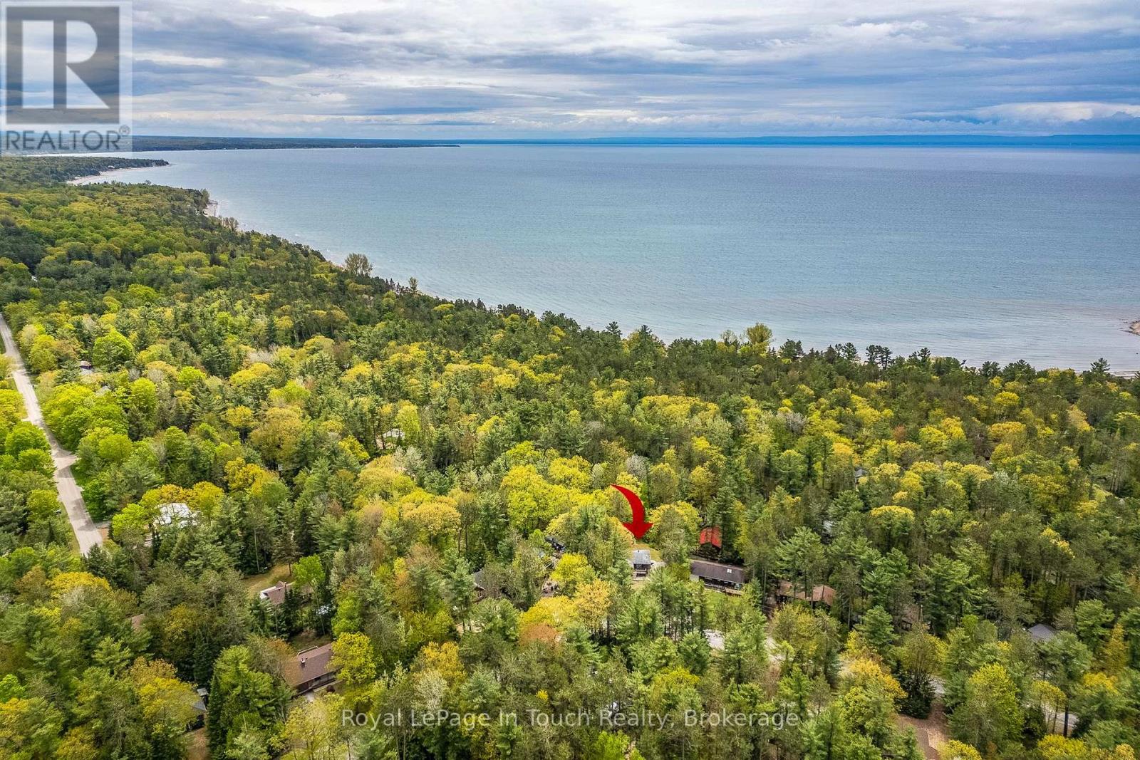18 Fernanne Drive, Tiny, Ontario  L0L 2J0 - Photo 3 - S12170402