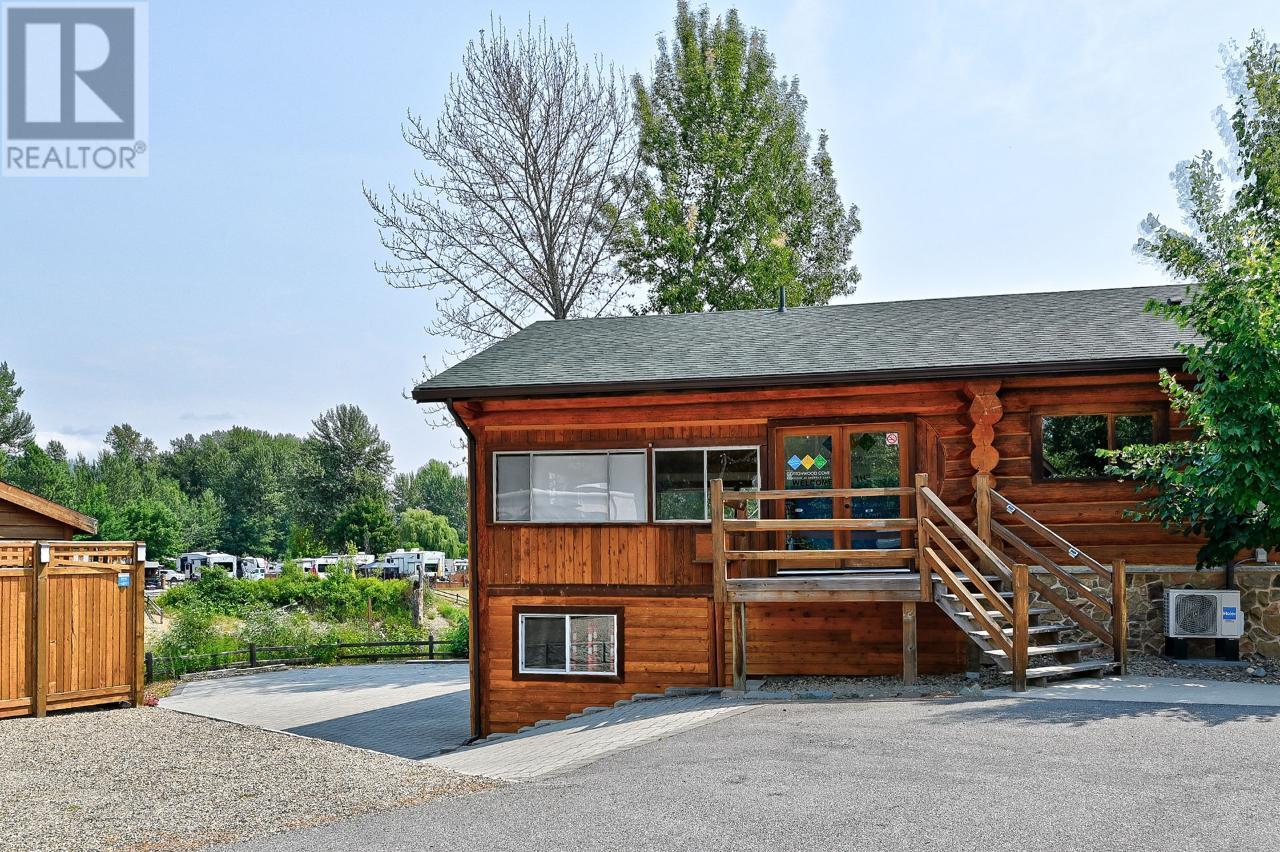 75 Cottonwood Drive N, Lee Creek, British Columbia  V0E 1M4 - Photo 37 - 10348753
