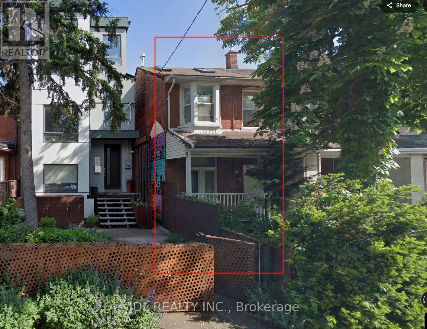 48 SULLIVAN STREET, Toronto, Ontario