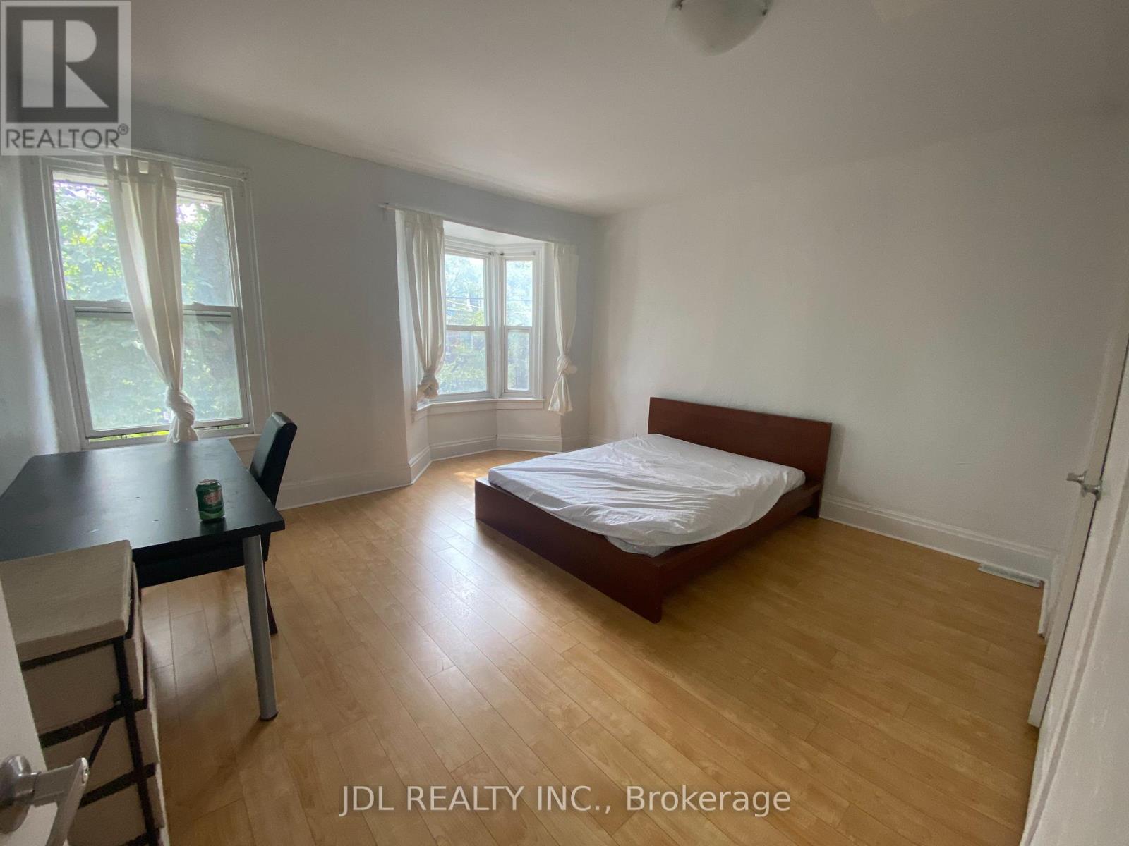 48 Sullivan Street, Toronto, Ontario  M5T 1C1 - Photo 4 - C12171972