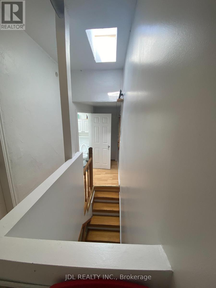 48 Sullivan Street, Toronto, Ontario  M5T 1C1 - Photo 10 - C12171972