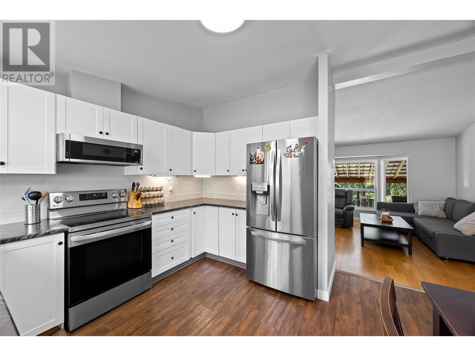 348 Walterdale Road, Kamloops, British Columbia  V0E 2H0 - Photo 12 - 10348774