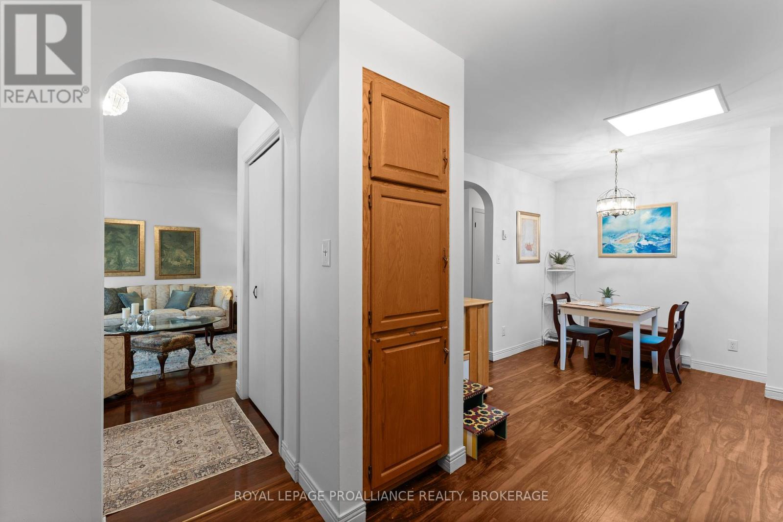 103 Elmwood Drive, Gananoque, Ontario  K7G 3A5 - Photo 8 - X12173139