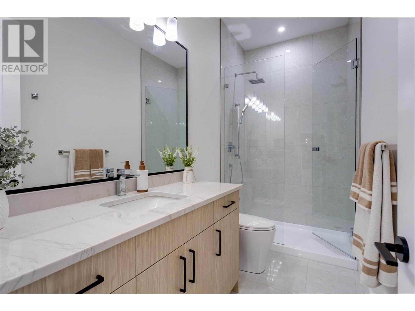 1017 Carnoustie Drive Lot# 2, Kelowna, British Columbia  V1P 0A3 - Photo 55 - 10329349