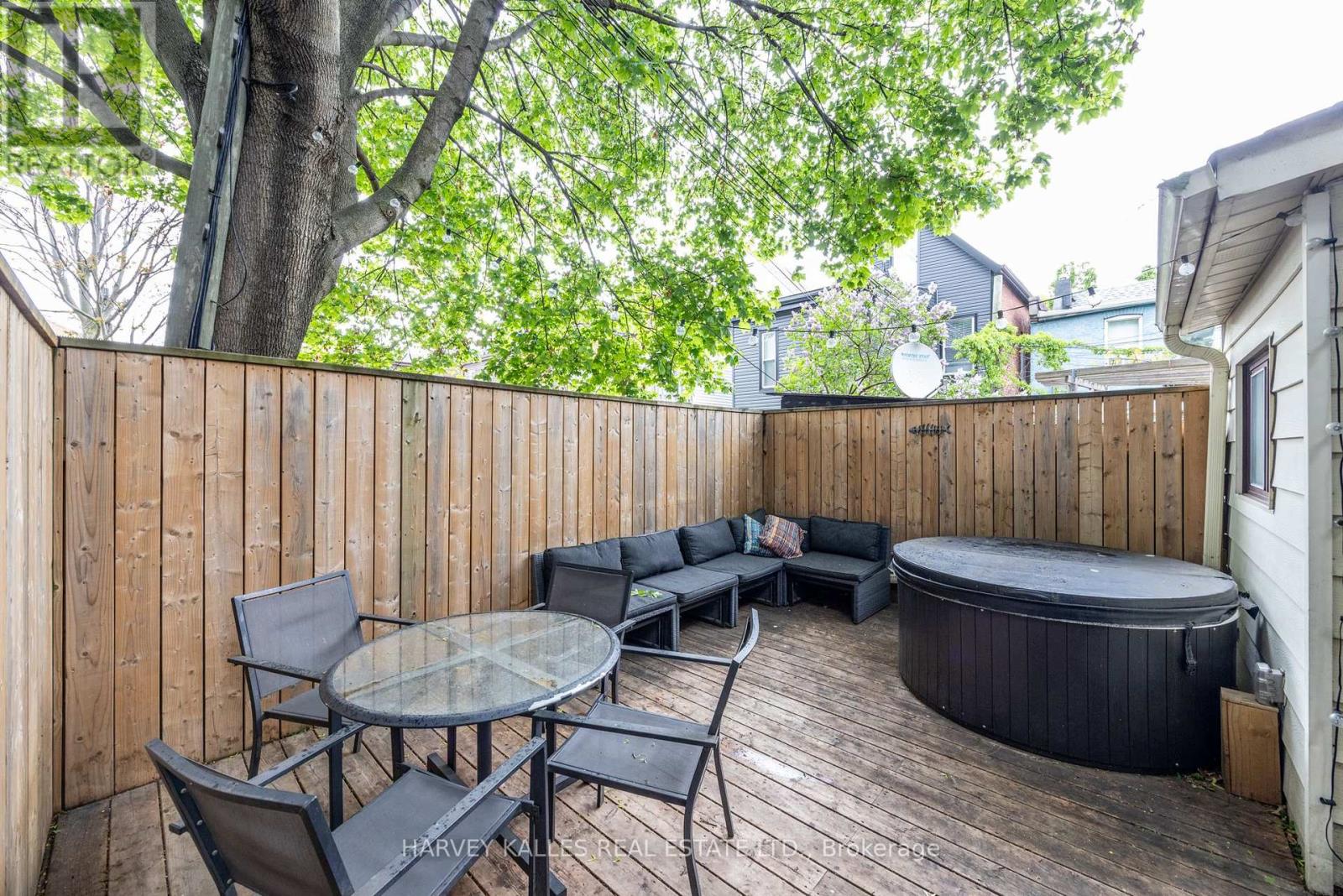 10 Wyndham Street, Toronto (Little Portugal), Ontario  M6K 1R7 - Photo 50 - C12172693