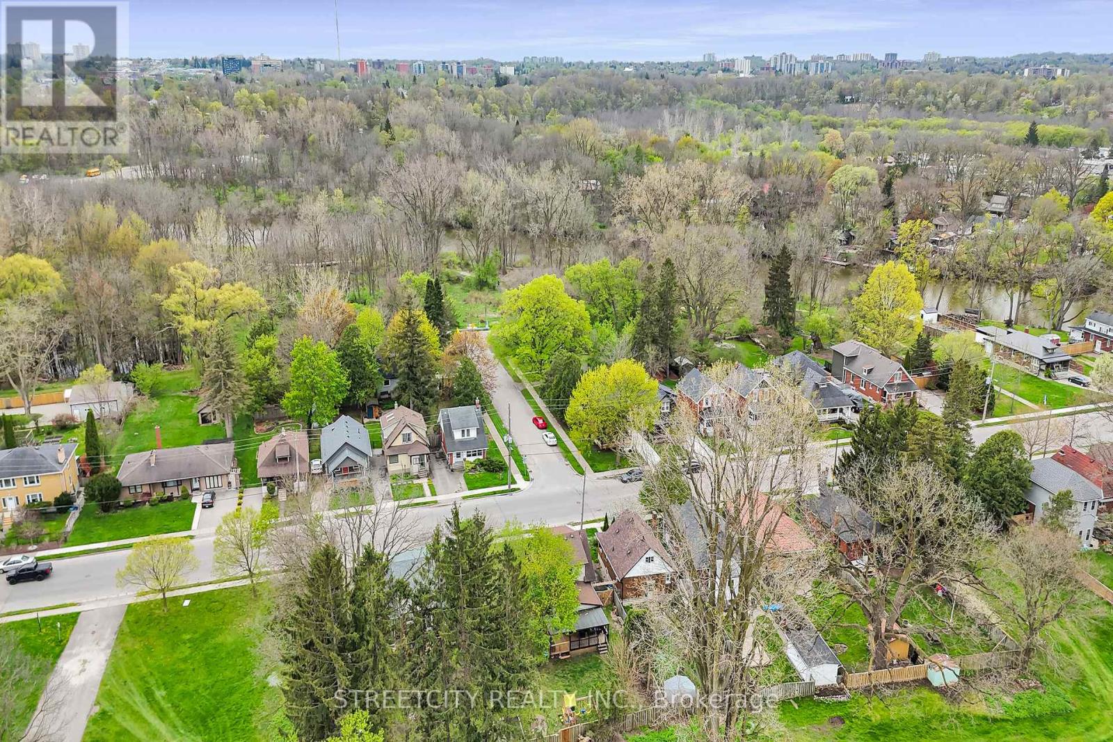 85 Springbank Drive, London South, Ontario  N6J 1E5 - Photo 28 - X12173185
