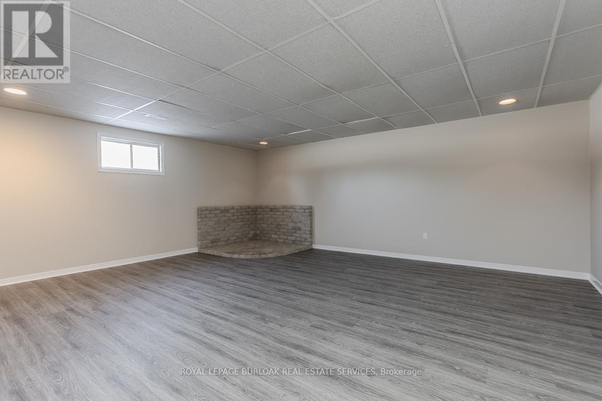 11 Weneil Drive, Hamilton, Ontario  L0R 1K0 - Photo 42 - X12167512