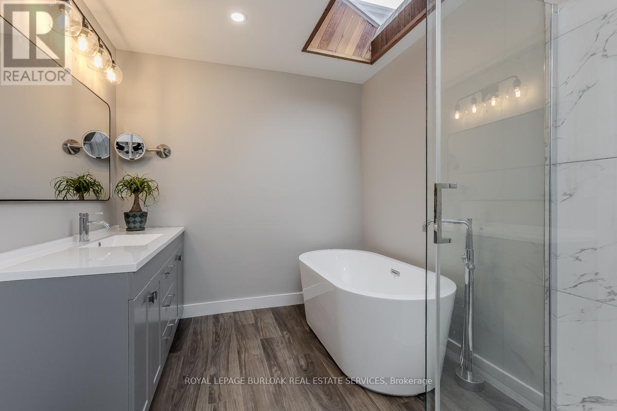 11 Weneil Drive, Hamilton, Ontario  L0R 1K0 - Photo 26 - X12167512