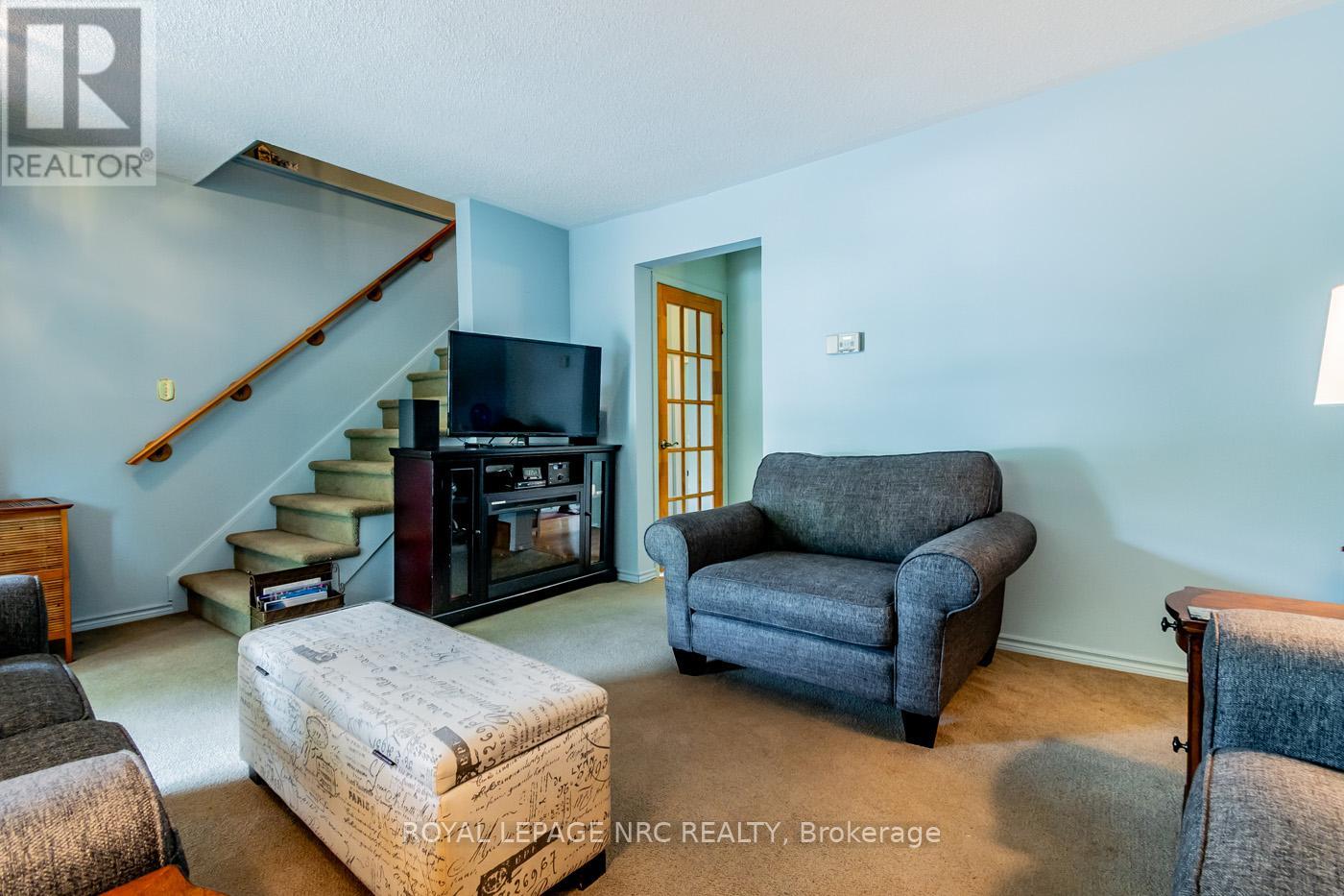4118 Chippawa Parkway, Niagara Falls, Ontario  L2G 6E5 - Photo 4 - X12172598