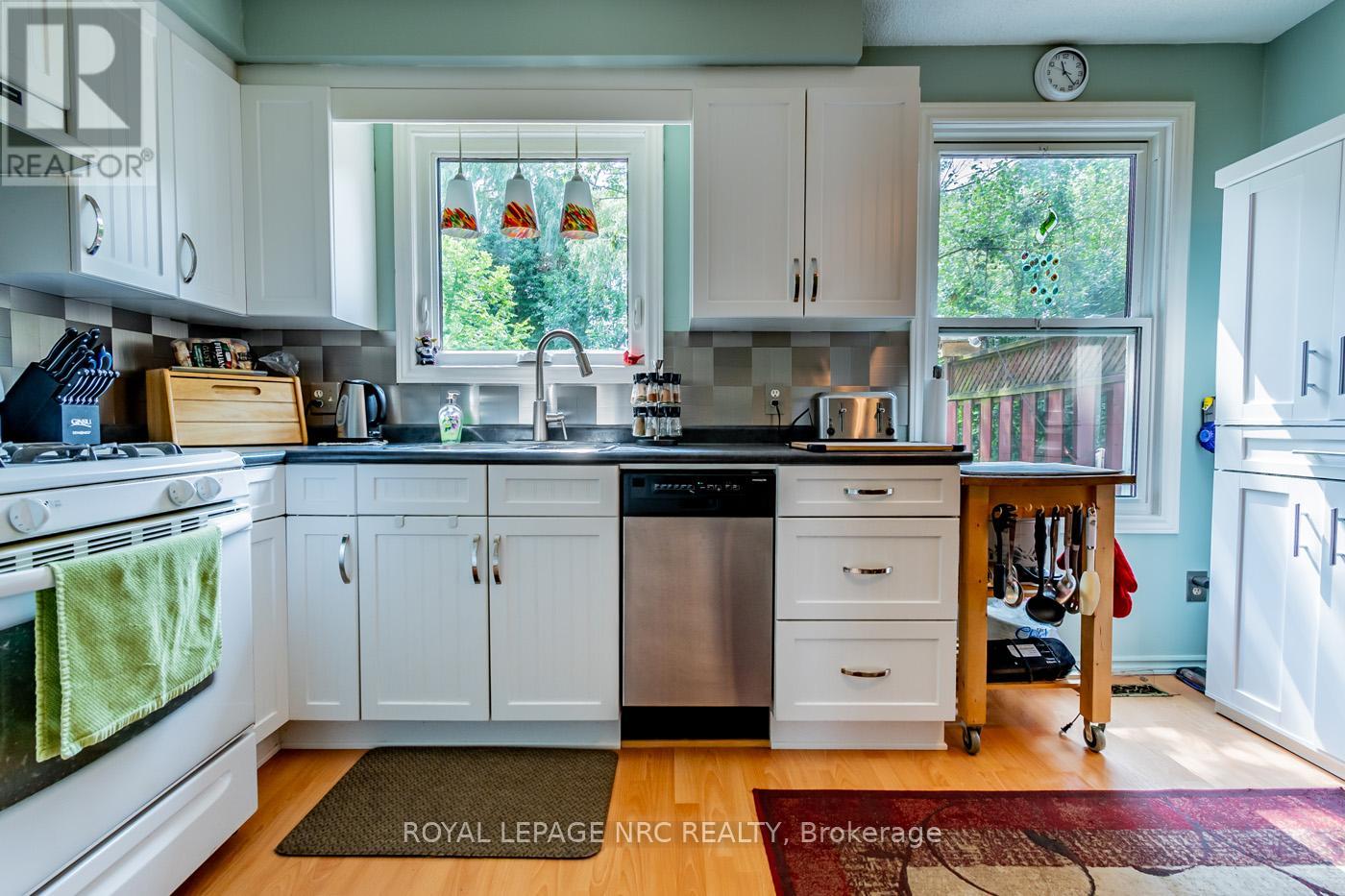 4118 Chippawa Parkway, Niagara Falls, Ontario  L2G 6E5 - Photo 7 - X12172598